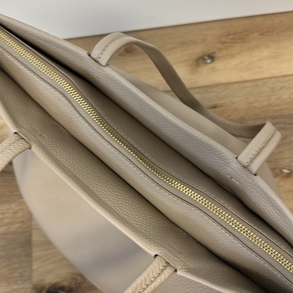 Quince taupe Italian tall cow leather tote bag - Picture 7 of 16